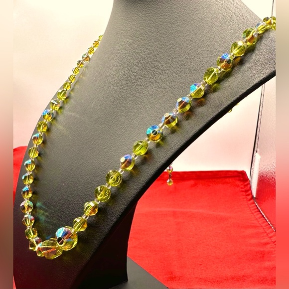 Art Deco Crystal Necklace, Great Preowned Condition - Picture 3 of 7